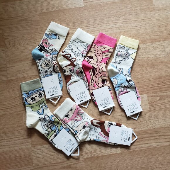 6 pairs of socks - Picture 1 of 2